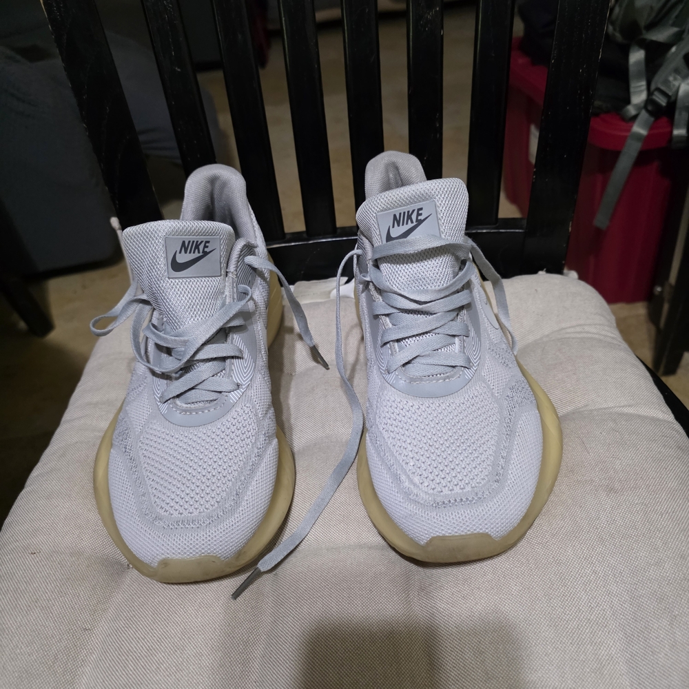 Nike Athletic Shoes in Light Gray and Beige